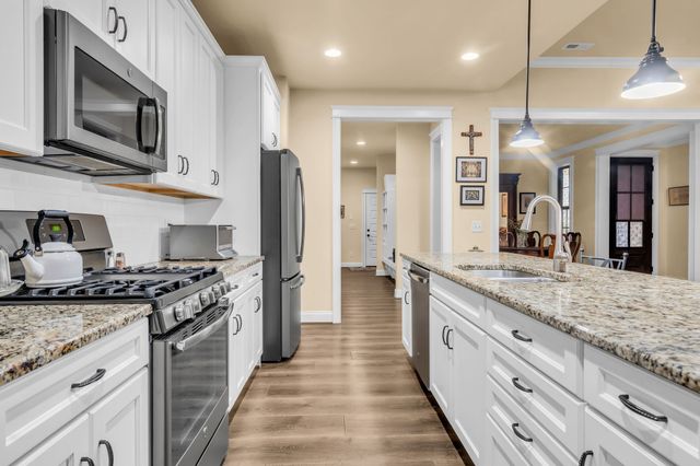2279 Seven Points Cir, Hermitage, TN 37076