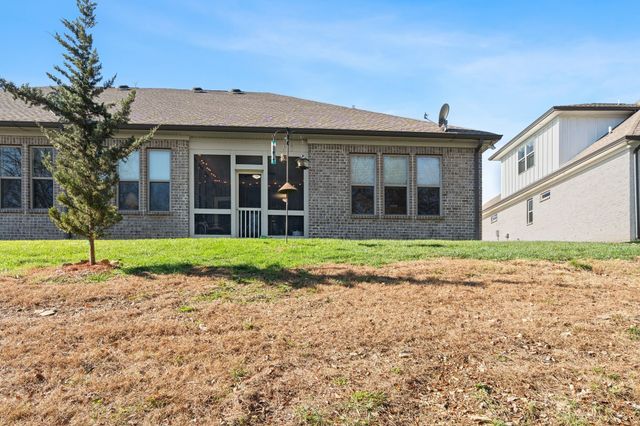 2279 Seven Points Cir, Hermitage, TN 37076