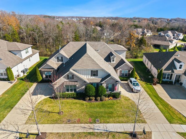 2279 Seven Points Cir, Hermitage, TN 37076