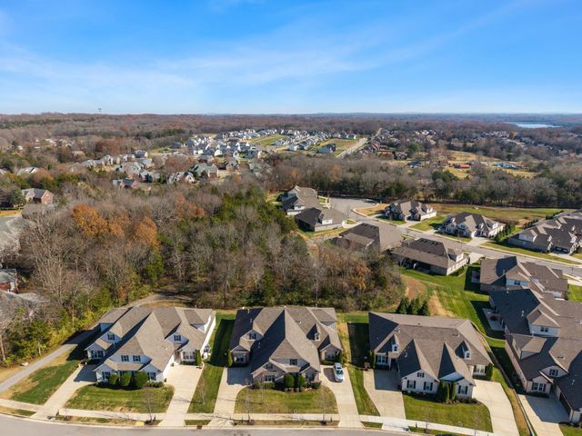 2279 Seven Points Cir, Hermitage, TN 37076