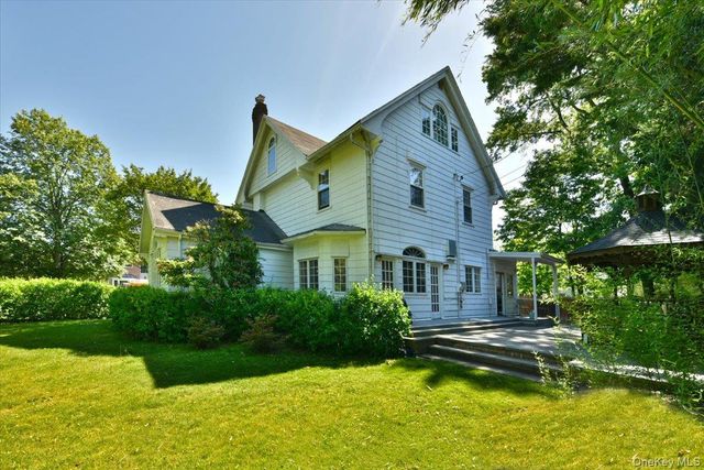 9 Nassau Drive, Great Neck, NY 11021