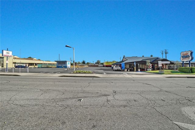 640 W Route 66, Glendora, CA 91740