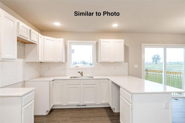 530 NW Rockwood Lane, Grimes, IA 50111