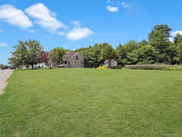 43 Regency Drive, Poughkeepsie, NY 12603