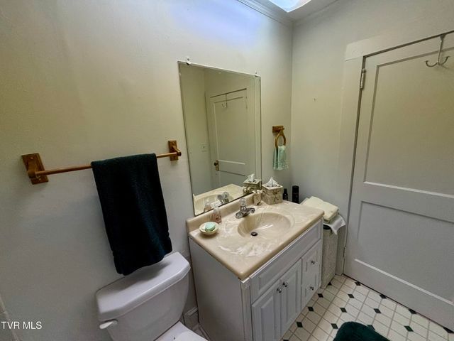 313 School Street, Erwin, TN 37650