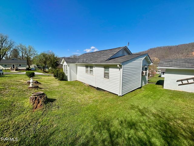 313 School Street, Erwin, TN 37650