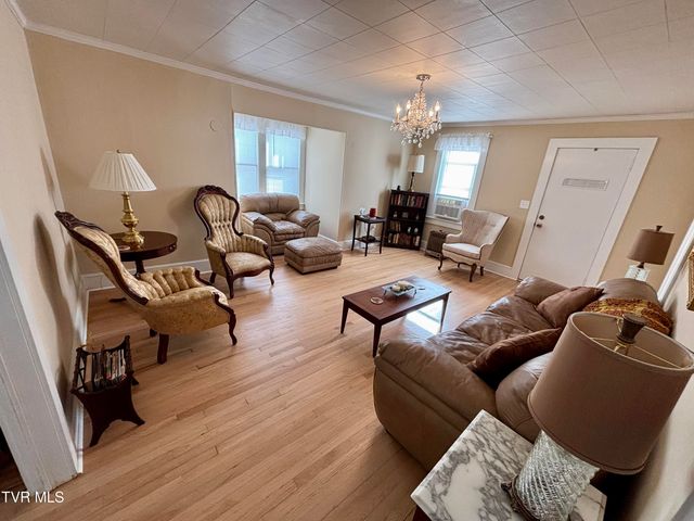 313 School Street, Erwin, TN 37650