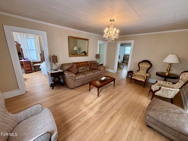 313 School Street, Erwin, TN 37650