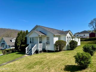313 School Street, Erwin, TN 37650