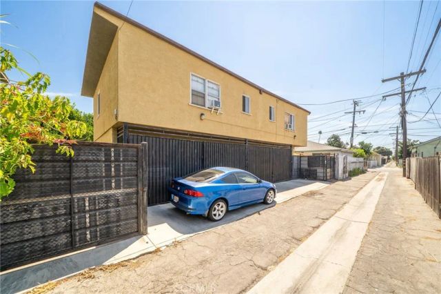 5917 Converse, Los Angeles, CA 90001