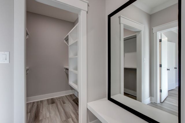 701 Sandringham Ct, Clarksville, TN 37043