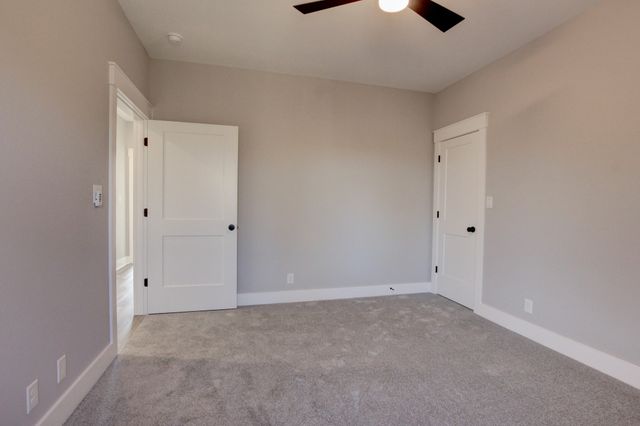 701 Sandringham Ct, Clarksville, TN 37043