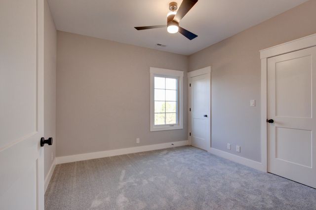 701 Sandringham Ct, Clarksville, TN 37043