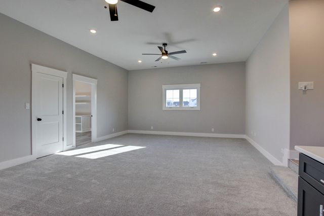 701 Sandringham Ct, Clarksville, TN 37043