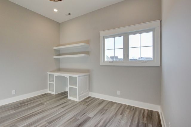 701 Sandringham Ct, Clarksville, TN 37043