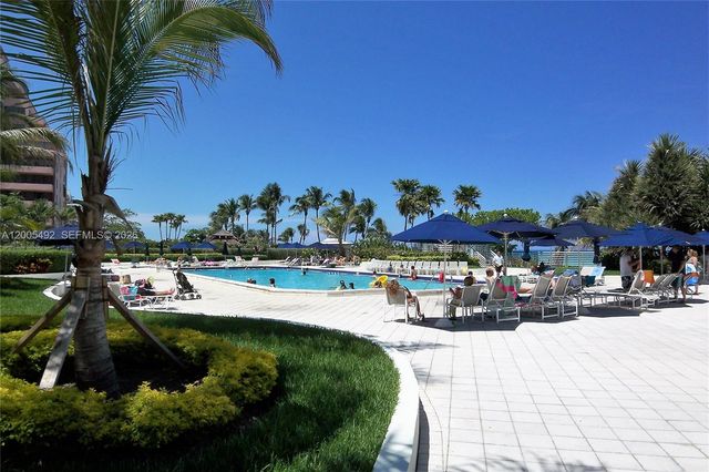 5161 Collins Ave 518, Miami Beach, FL 33140