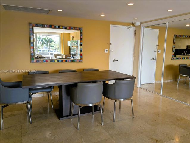 5161 Collins Ave 518, Miami Beach, FL 33140