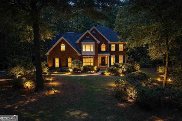 185 Woodcreek Lane, Fayetteville, GA 30215