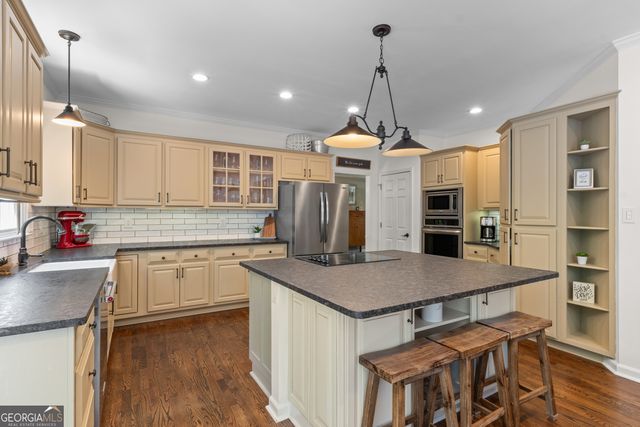 185 Woodcreek Lane, Fayetteville, GA 30215