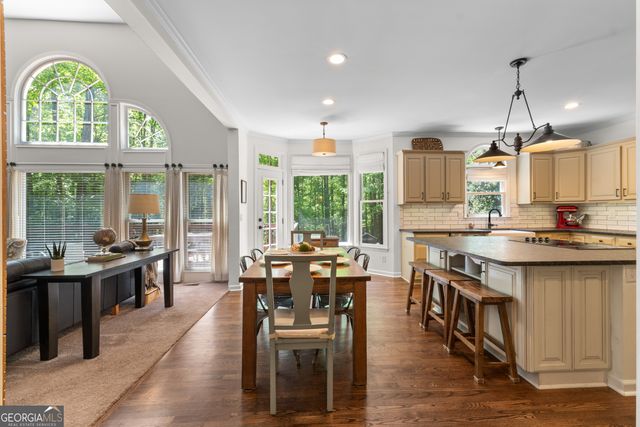 185 Woodcreek Lane, Fayetteville, GA 30215