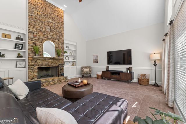 185 Woodcreek Lane, Fayetteville, GA 30215