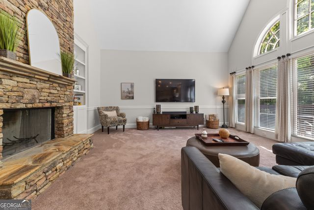 185 Woodcreek Lane, Fayetteville, GA 30215