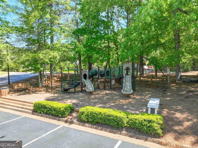 185 Woodcreek Lane, Fayetteville, GA 30215