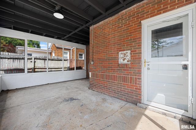 414 W LAWNDALE Avenue, Peoria, IL 61604