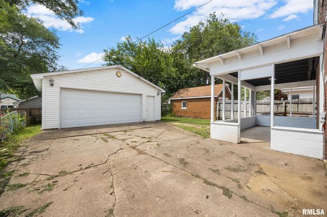 414 W LAWNDALE Avenue, Peoria, IL 61604