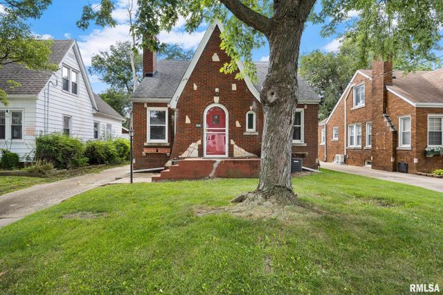 414 W LAWNDALE Avenue, Peoria, IL 61604