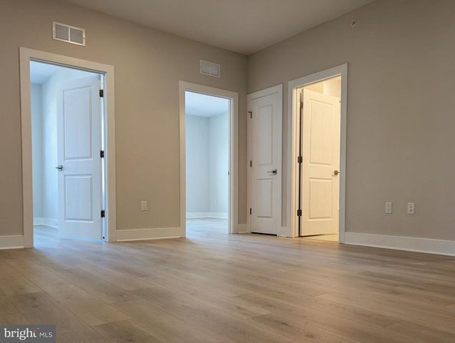 3703 JORDAN DR, West Windsor, NJ 08550