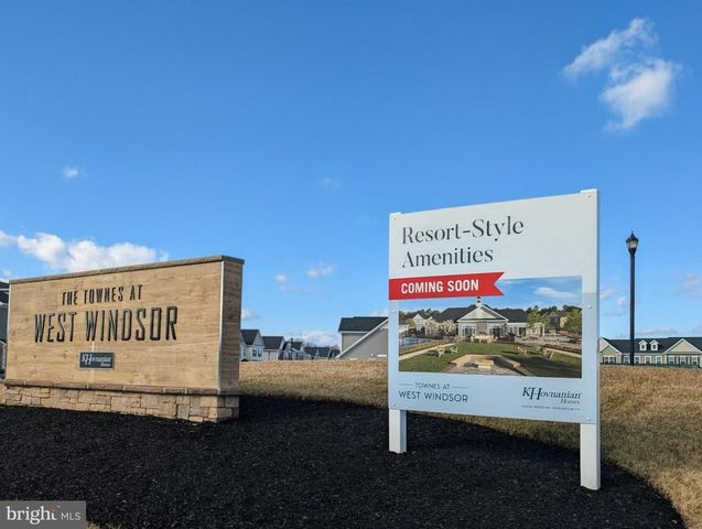 3703 JORDAN DR, West Windsor, NJ 08550