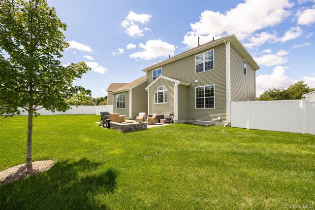58 Pitcher Road, Hopewell Junction, NY 12533
