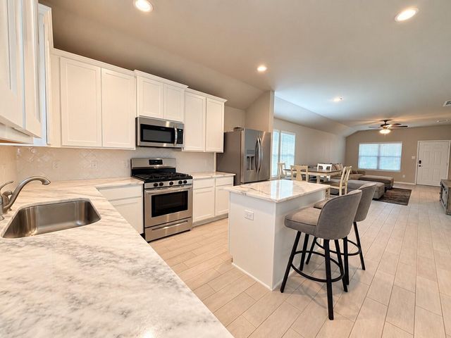 13313 Dalvay Beach Drive, Texas City, TX 77568
