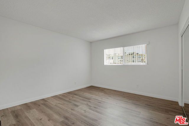 11733 Mayfield Avenue, Los Angeles, CA 90049