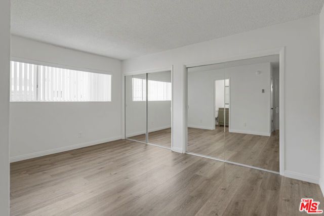 11733 Mayfield Avenue, Los Angeles, CA 90049