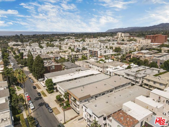 11733 Mayfield Avenue, Los Angeles, CA 90049