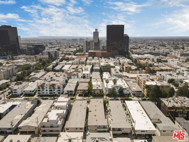 11733 Mayfield Avenue, Los Angeles, CA 90049