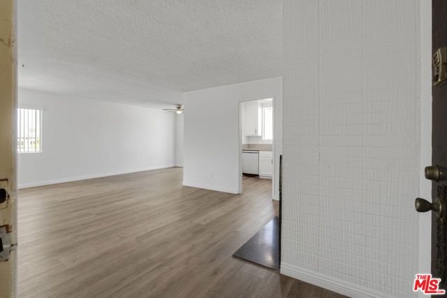 11733 Mayfield Avenue, Los Angeles, CA 90049