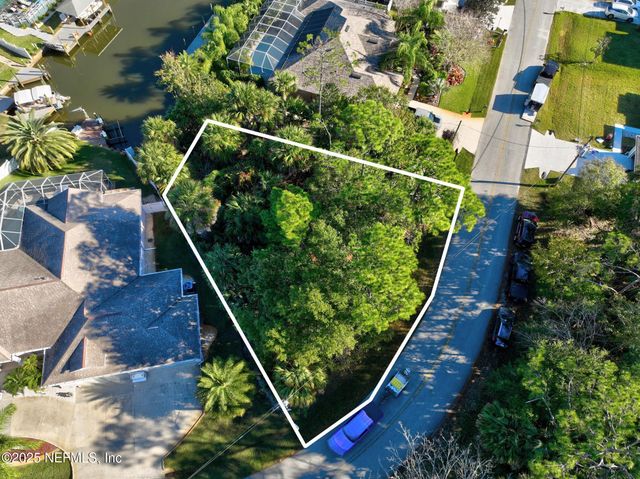 27 COLECHESTER Lane, Palm Coast, FL 32137