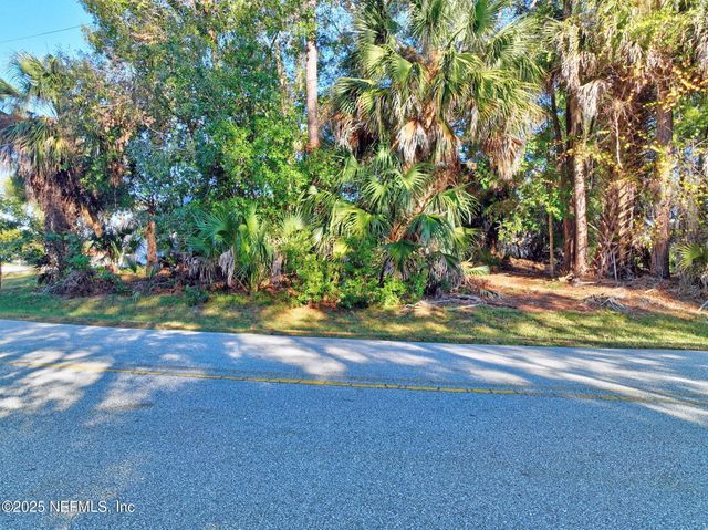 27 COLECHESTER Lane, Palm Coast, FL 32137