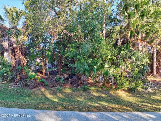 27 COLECHESTER Lane, Palm Coast, FL 32137
