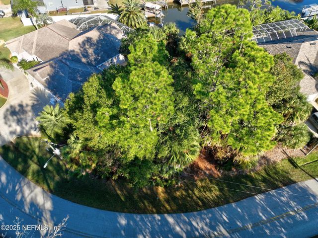 27 COLECHESTER Lane, Palm Coast, FL 32137