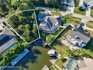 27 COLECHESTER Lane, Palm Coast, FL 32137