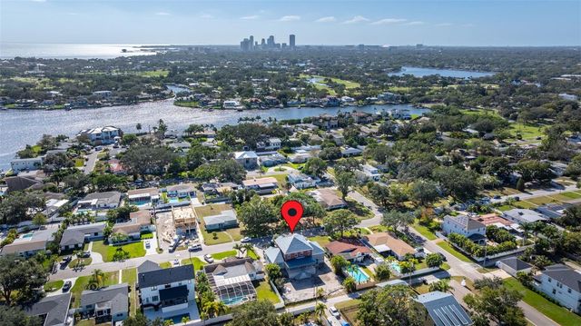 819 38TH AVENUE NE, St Petersburg, FL 33701