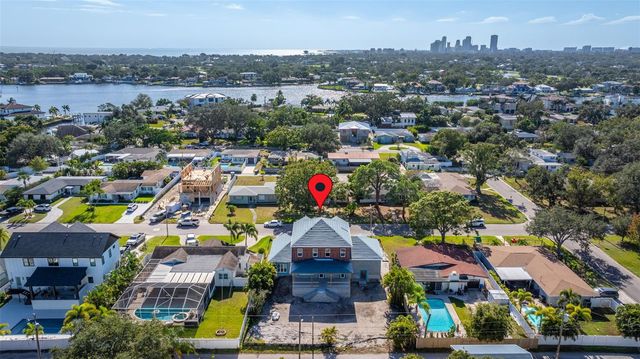 819 38TH AVENUE NE, St Petersburg, FL 33701