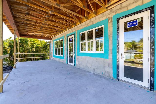 819 38TH AVENUE NE, St Petersburg, FL 33701