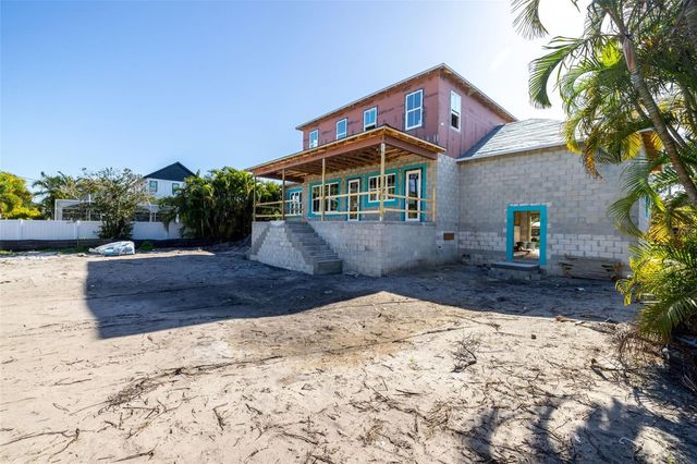 819 38TH AVENUE NE, St Petersburg, FL 33701