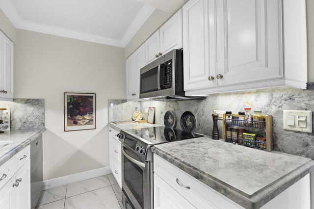 1208 MARINE Way 901, North Palm Beach, FL 33408