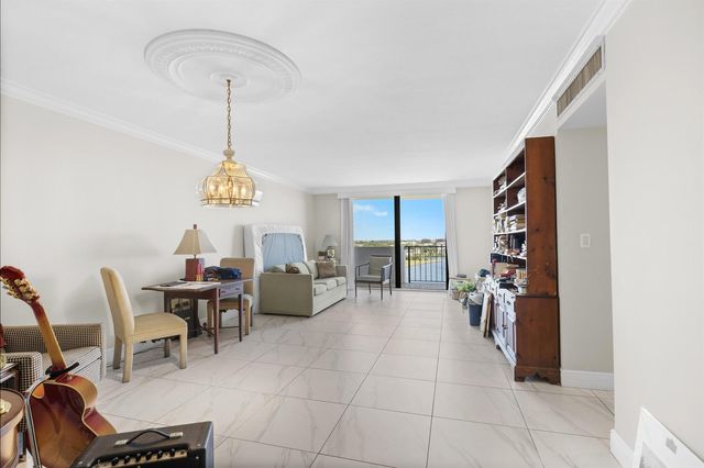 1208 MARINE Way 901, North Palm Beach, FL 33408